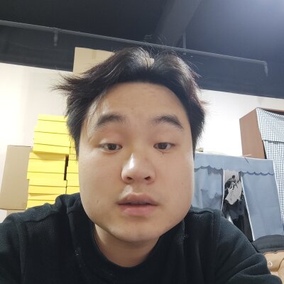 lironghao Live Cam on StripChat