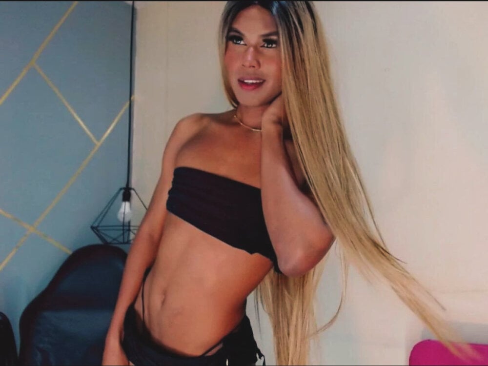 may_kampbel from stripchat