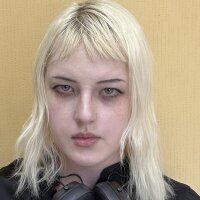 BereniceBigger's Offline Chat Room