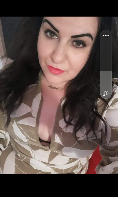 Cristina2412 🚼 live webcam