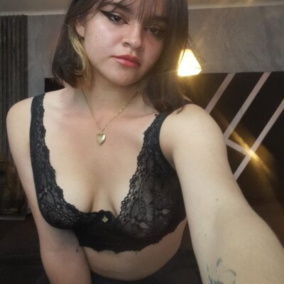 Ary_play - Stripchat Teen Cam2cam Deepthroat Girl 