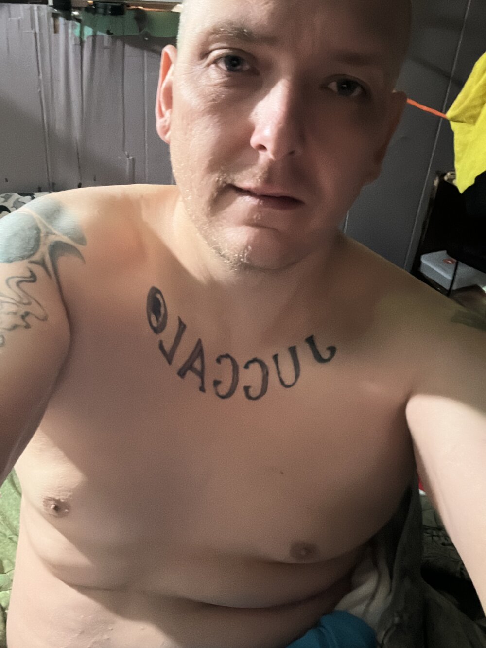 lickyluke17's Offline XXX Chat