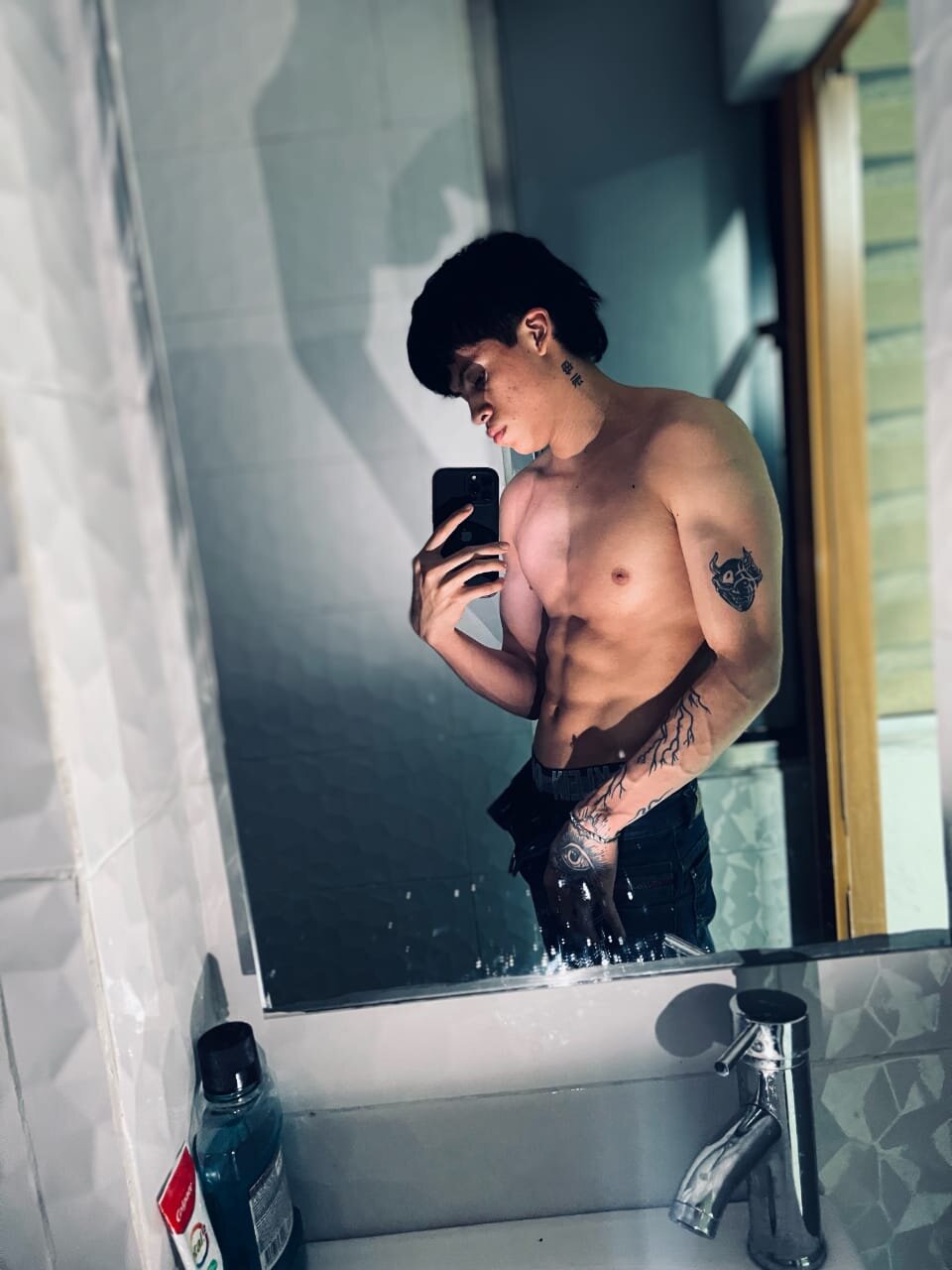 Andriu_tomson