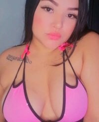 Fabianaa_Tambosi's Offline Chat Room
