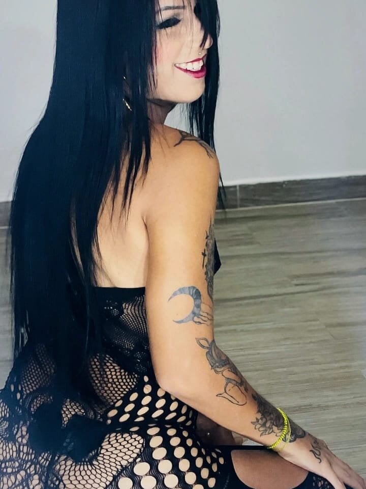 Naomy2033 offline XXX-chat