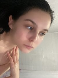 anastaisha_'s Offline Chat Room