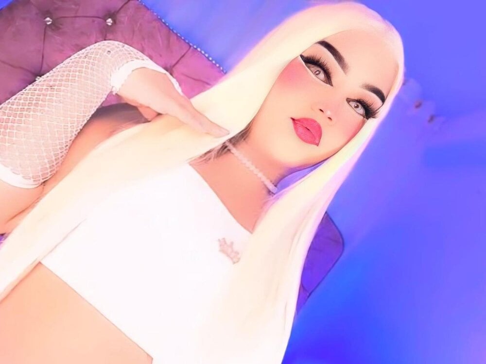 emmaa_kuynn from stripchat