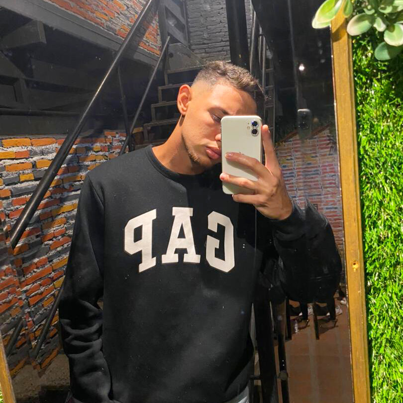 boy_bad_16 from stripchat