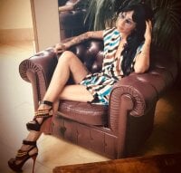 chaneloasi's Offline XXX Chat