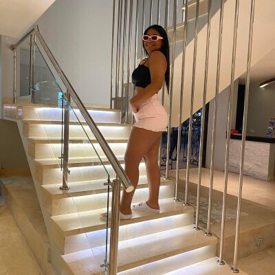 vicky_rouse07 🌂 online cam
