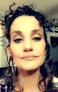 rockstarrgurl's Offline Chat Room