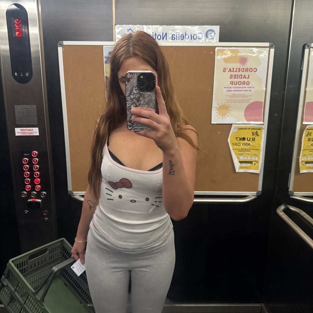 miasweett2002's Offline XXX Chat