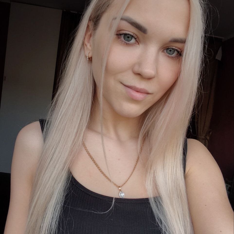 Lizasnow211's Offline XXX Chat