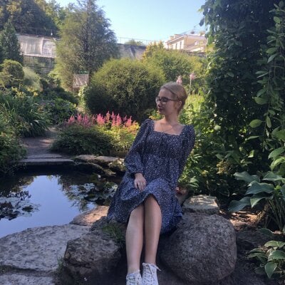 FannyLix 🌗 free live chat