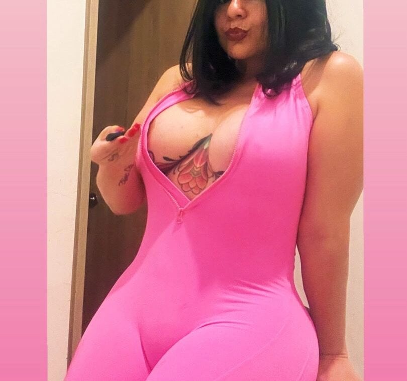 sexcam3d.net veronica_vega livesex profile in in-your-bed-and-your-heart cams