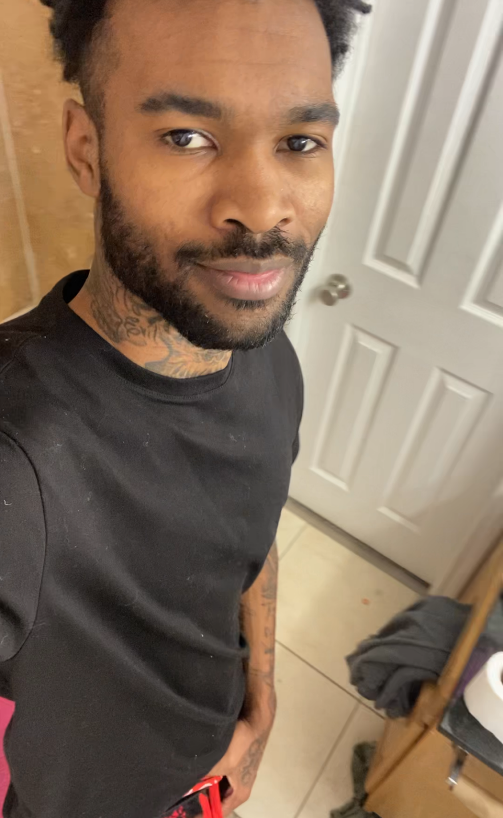 TheeThirdLeg Chat XXX offline