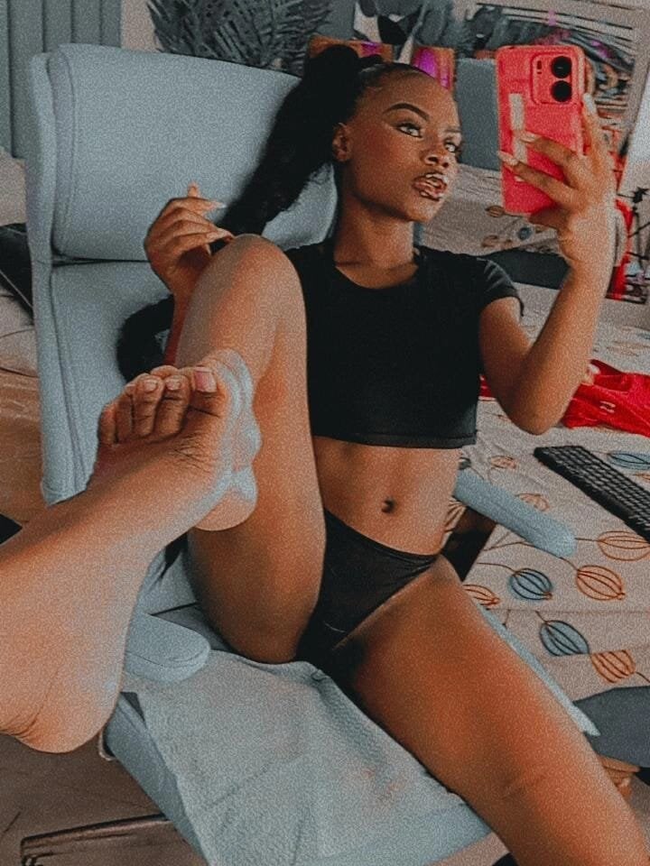 Live sex webcam photo for Lindsay_Adamss #285816827