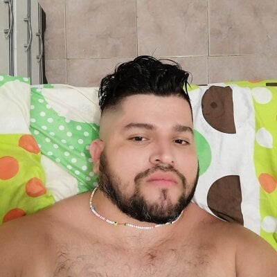 Valdezsexi34 Male C2c Free Cam Chat