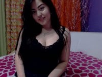 YunaLeen's Offline Chat Room