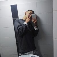 Offline chatovací místnost AXELBLACK_HOT