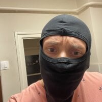 fucknighter21's Offline Chat Room