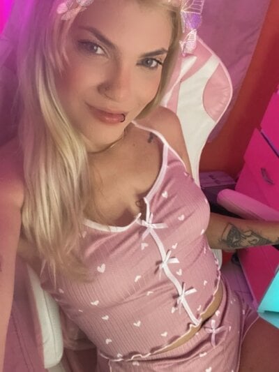 -mia-moon- from stripchat