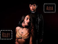 ห้องแชทออฟไลน์ของ AlexaAndRiley