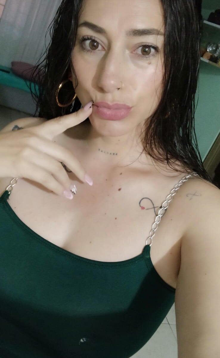 livesex.fan samantha_curvy1 livesex profile in deutsch cams