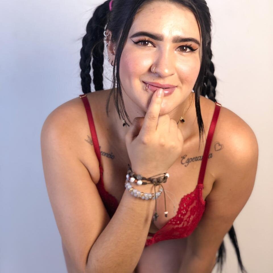 free6cams.com scarlett_durand livesex profile in the-naughty-paradise cams