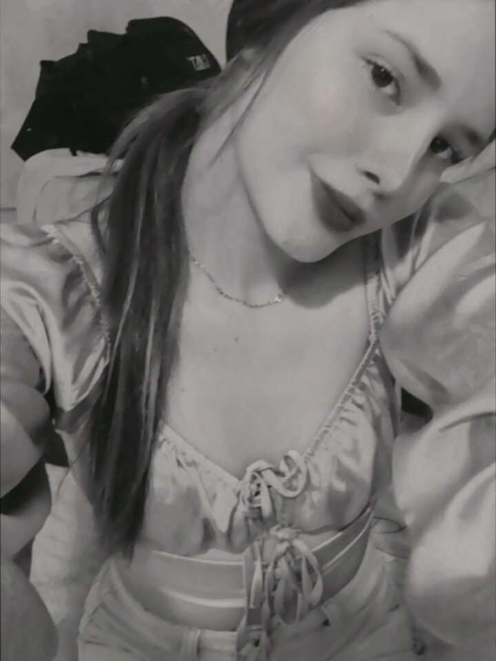 Live sex webcam photo for Trianna__ #289897766