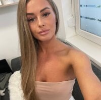 sweet_rapunzell's Webcam Show