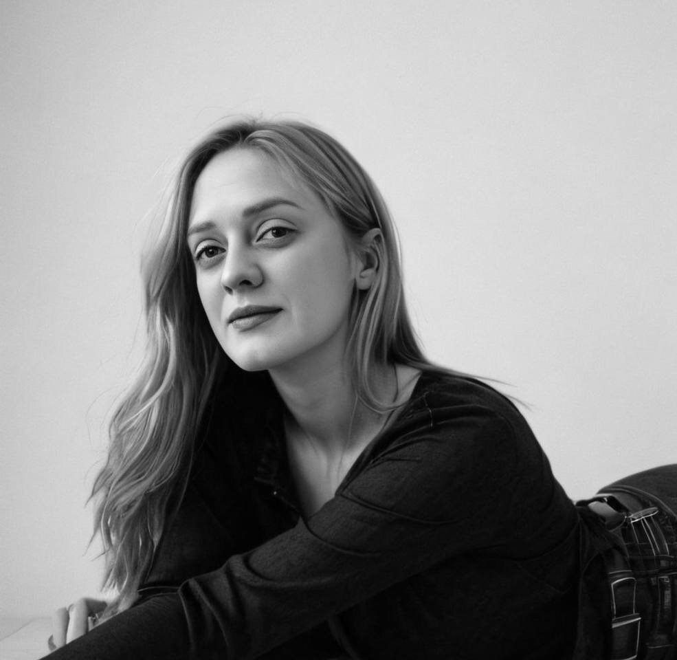 stripchat kira_miler webcam profile pic via grannylivesexcams.com