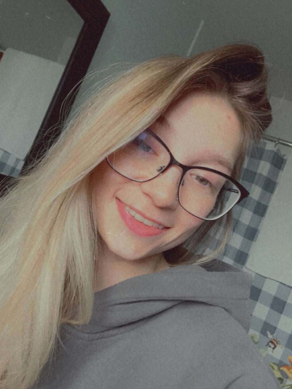Hatgirl69 profile