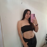 selesiniani44's Offline XXX Chat