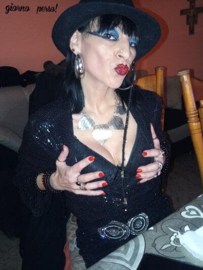 lellalamonellahott Avatar