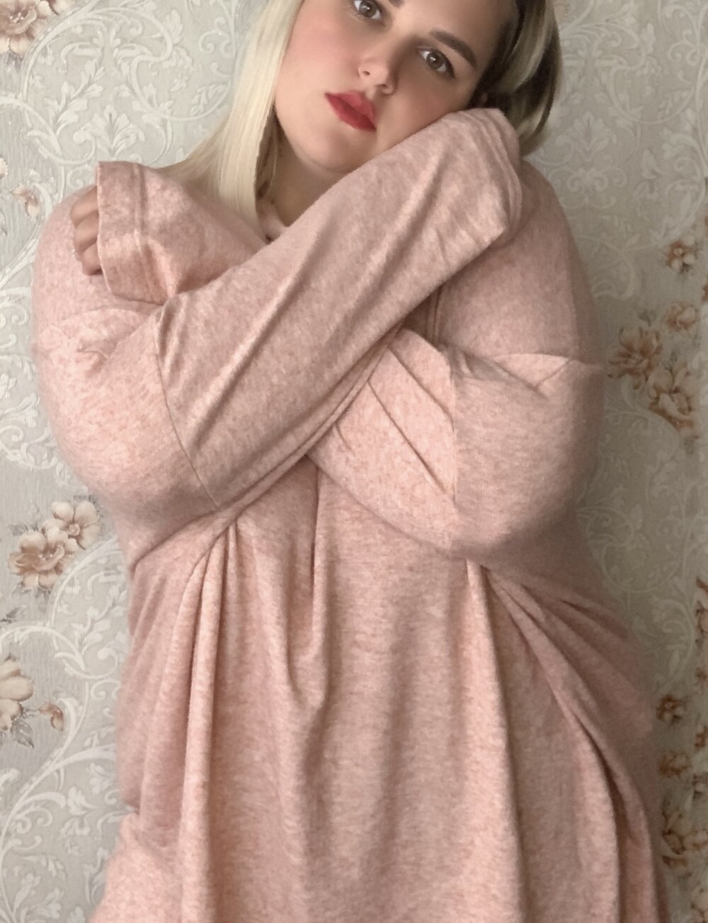 Tender-Lioness model profile at CamWox Aggregator. 