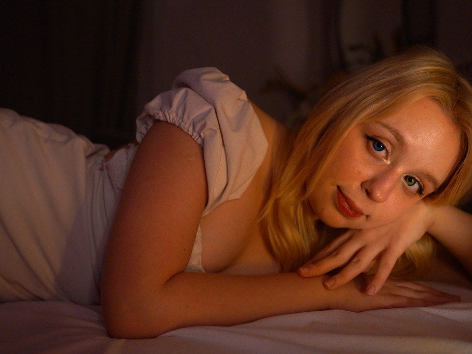 olivia_midol_ profile