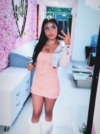 LUCY_SCARLETT - colombian