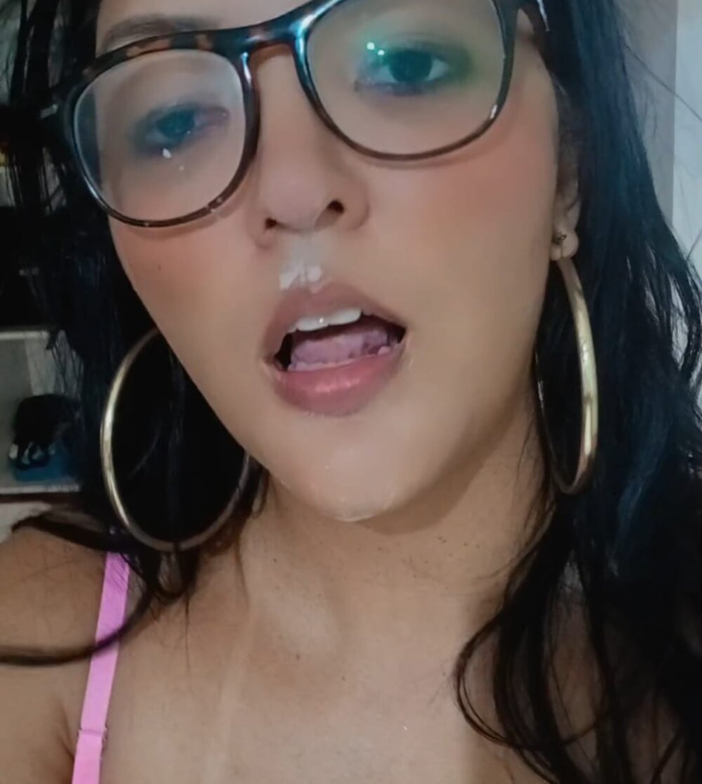 Watch AuroraChest live on cam on StripChat
