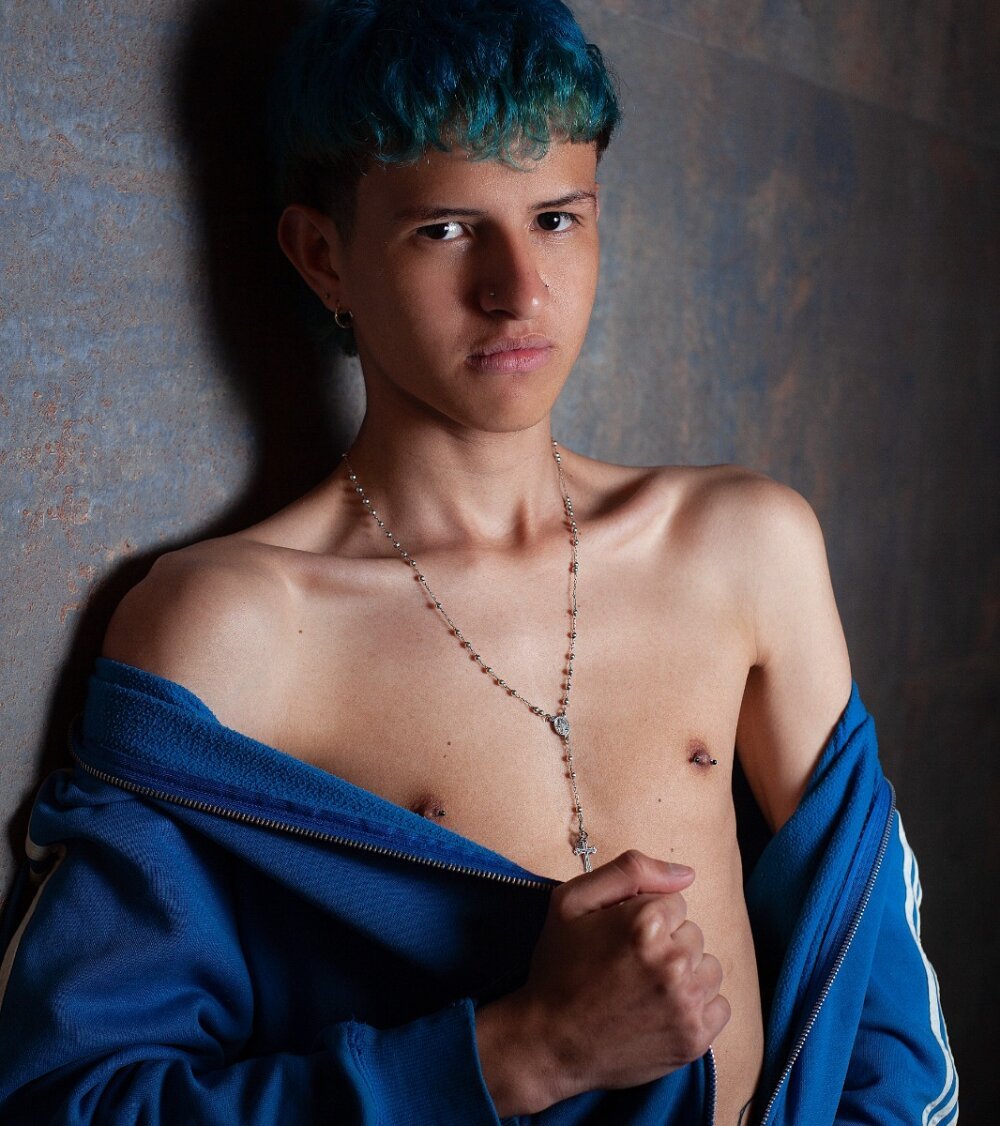 andres_antonio from stripchat