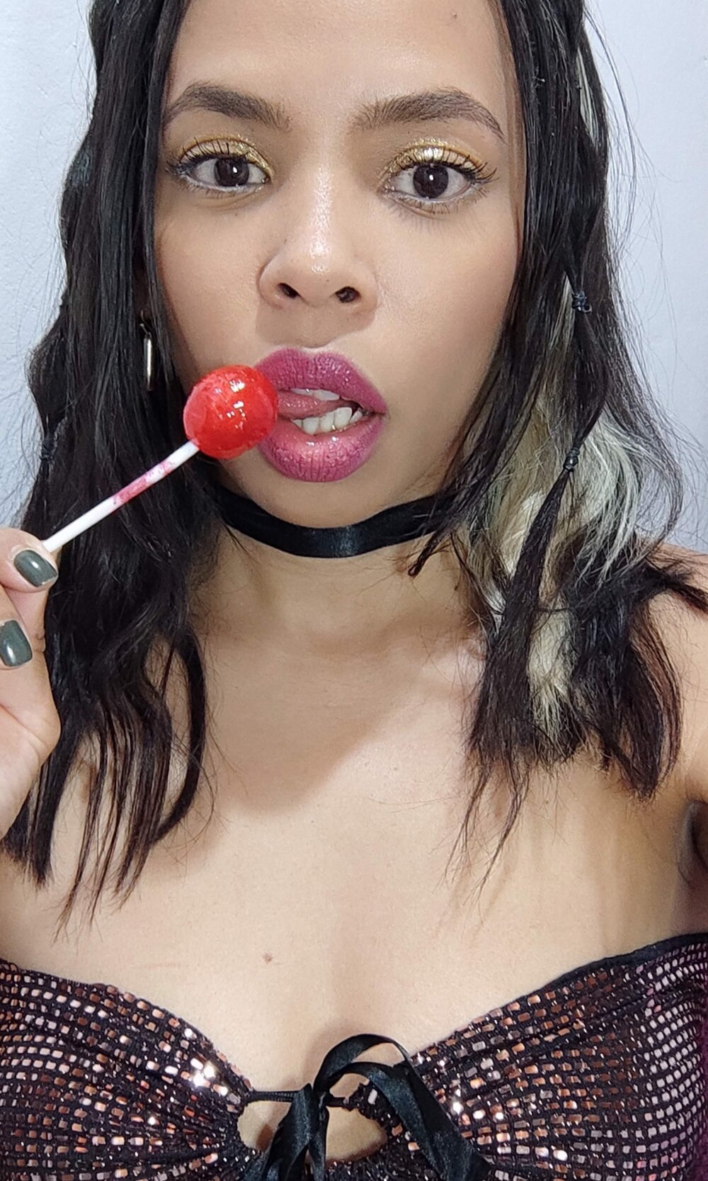 Live sex webcam photo for Ary____ #289995990