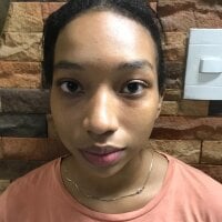 Yanika_Winklar's Offline Chat Room