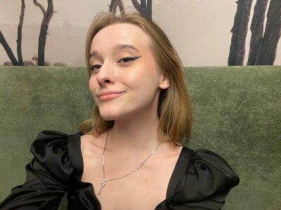 Whitee_angel 🦇 live online webcam