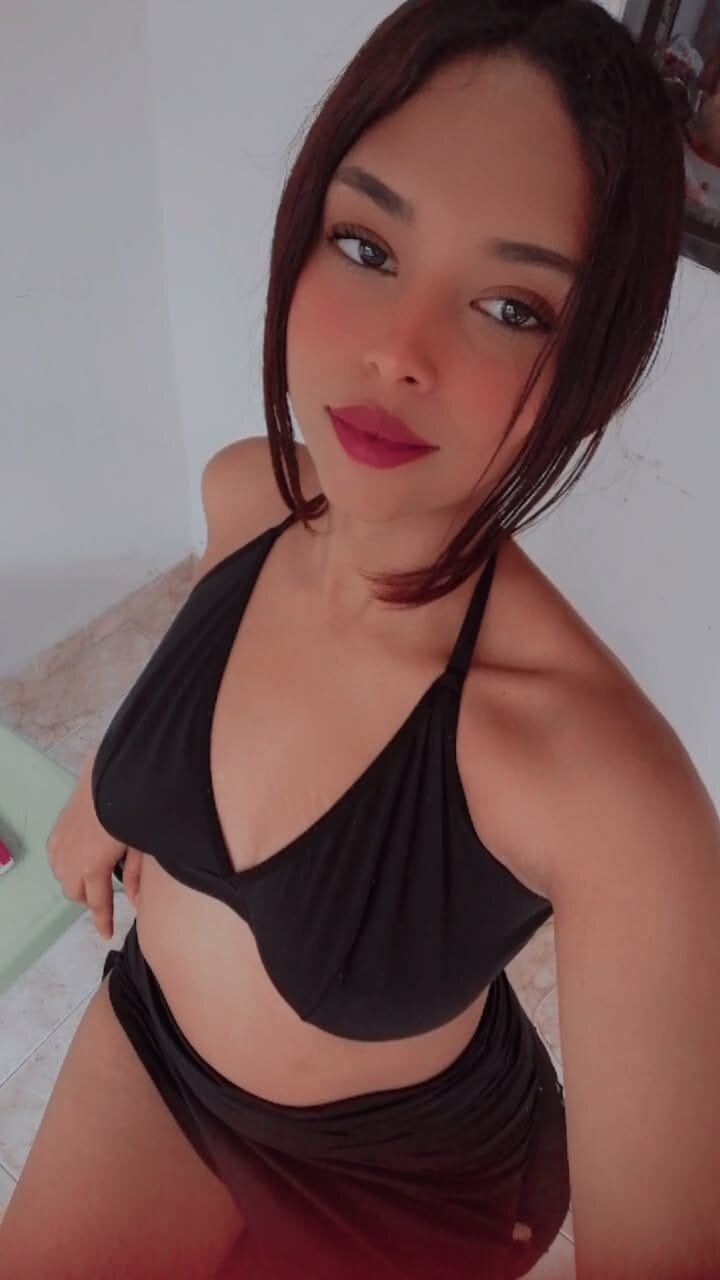 Thelatingirltwink