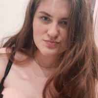 Aileen710's Offline XXX Chat