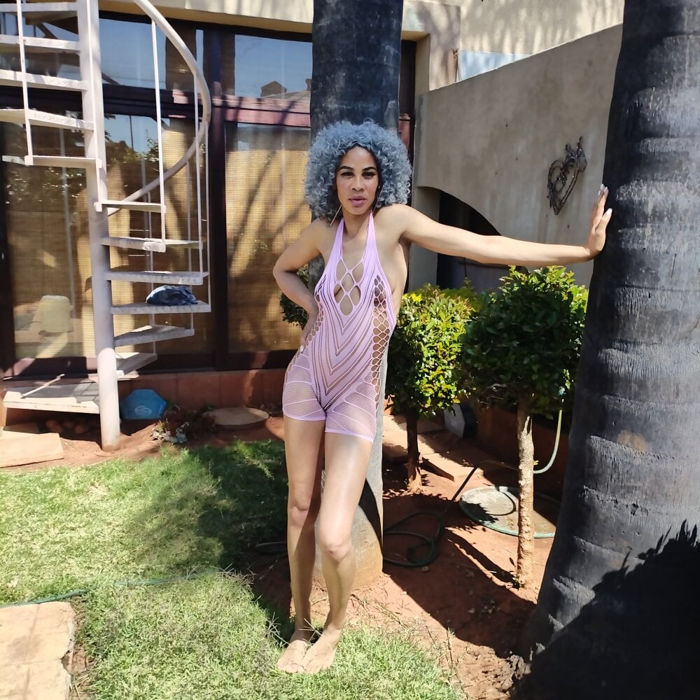 glowgoddessxx from stripchat