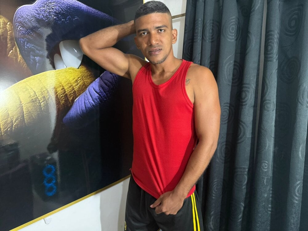 andydickhard from stripchat