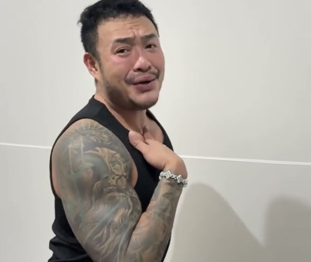 SexGay_jonh's Offline XXX Chat