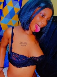 Nisha_kumm's Offline Chat Room