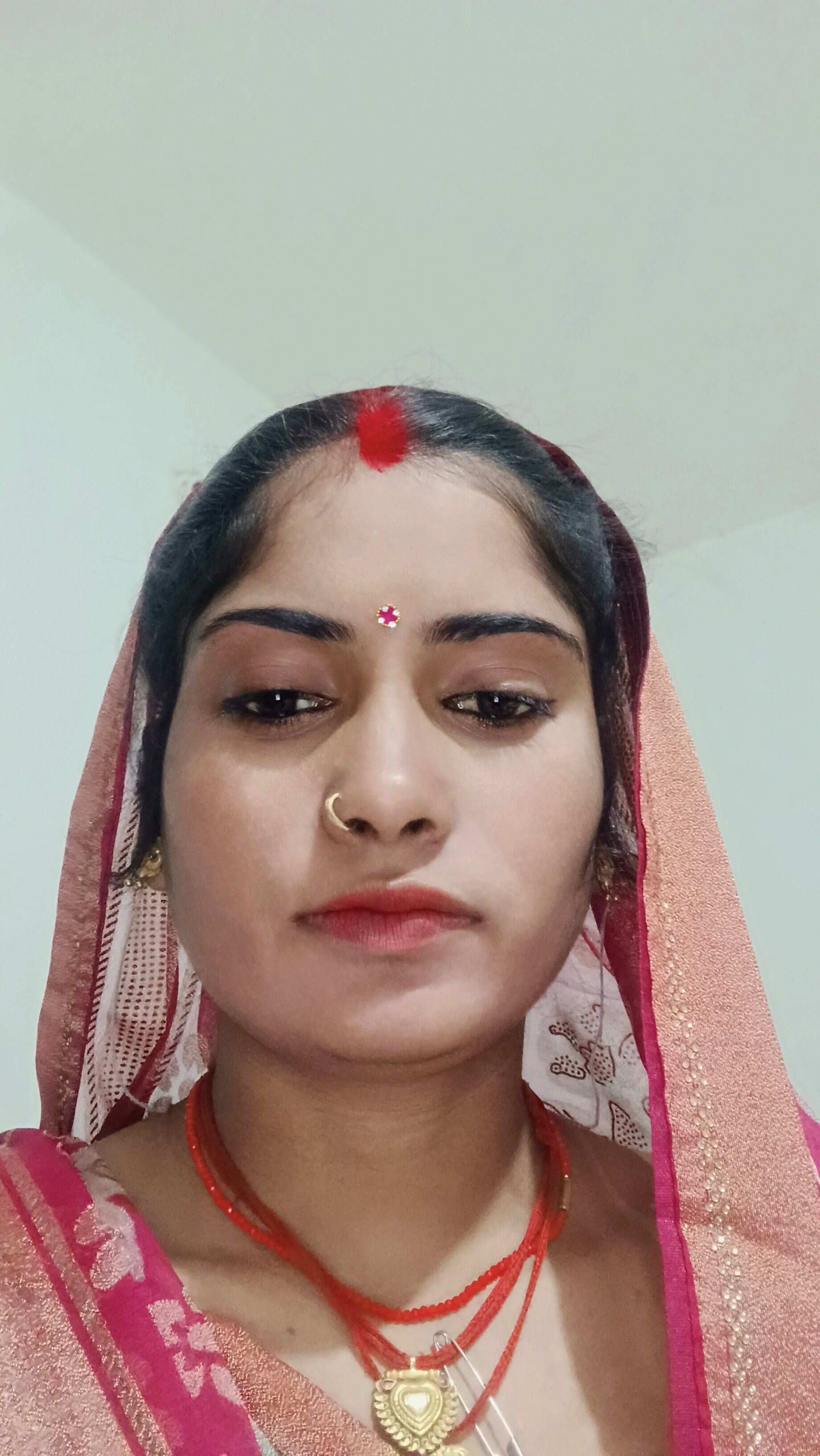 POOJA_BIGG44A